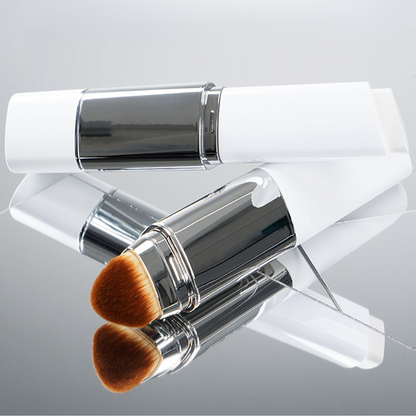 Stick Foundation that Adapts to Skin Tone